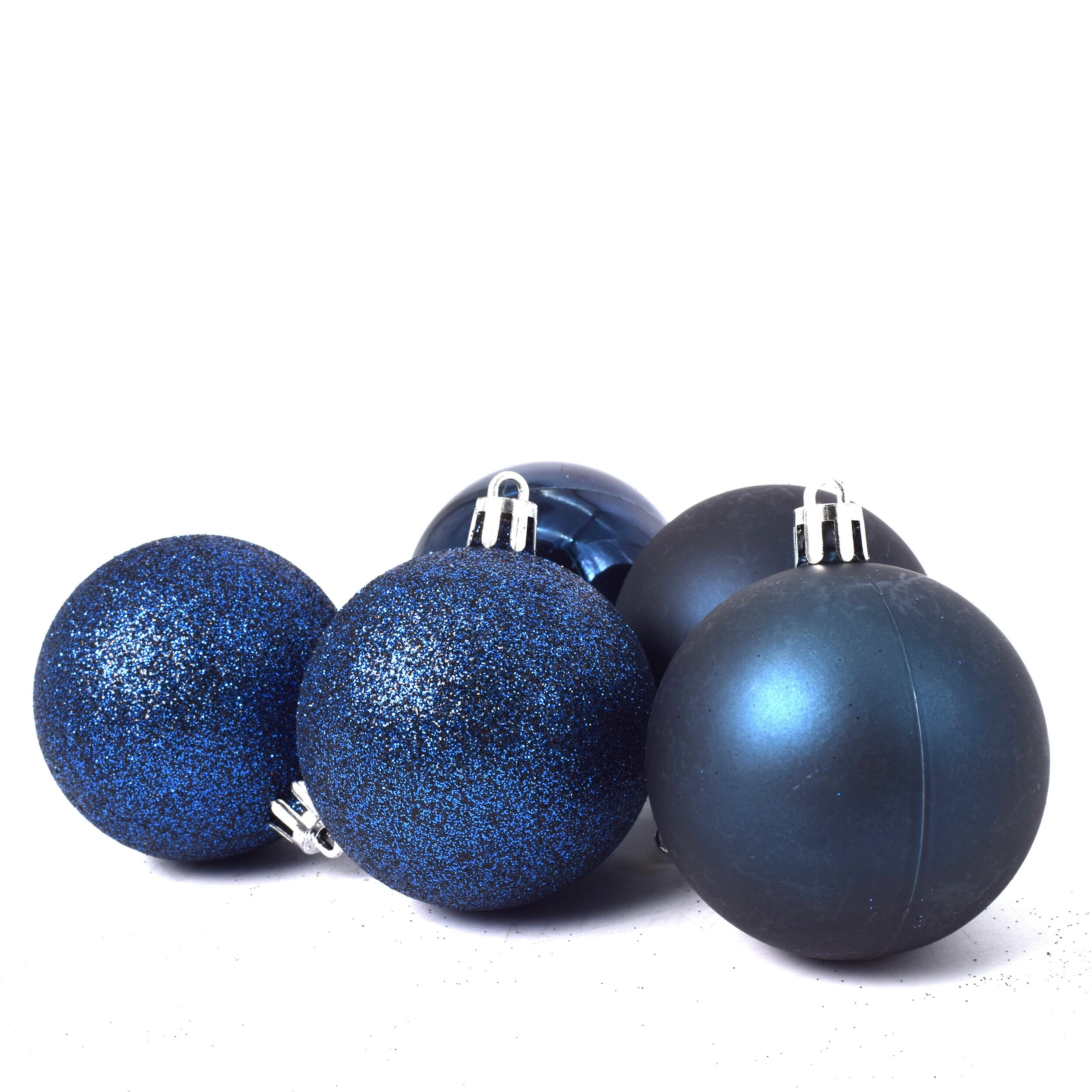 Set 30 de globuri decorative, pentru Craciun, rezistente cazaturi, diametru 6 cm, 807935