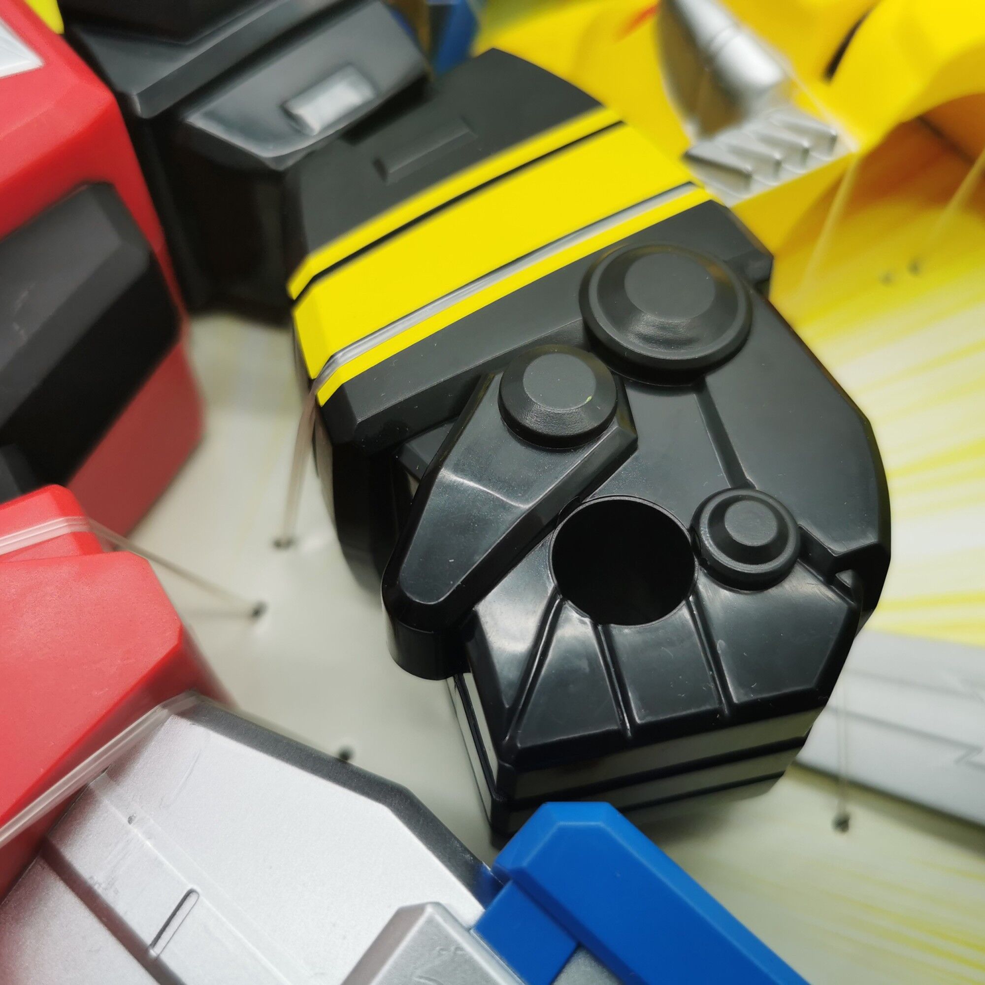 Figurină de Acțiune Power Rangers – Dino Megazord Mighty Morphin, 32 cm, cu Sabie și 2 Capete Interșanjabile- 807875 - imagine 3